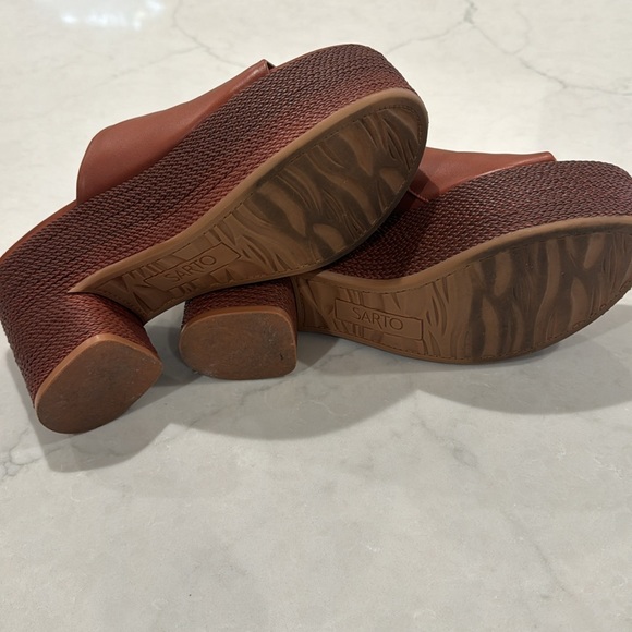 Sarto wedge size 9.5 - Picture 4 of 5